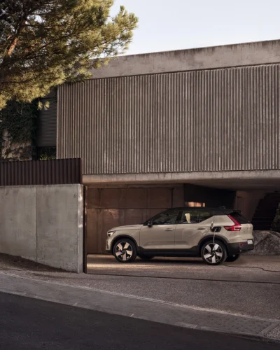 ex40-electric-gallery-1-16x9