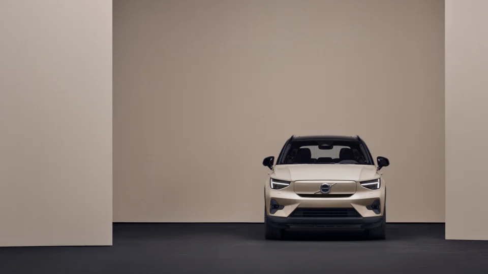 ex40-electric-gallery-4-16x9