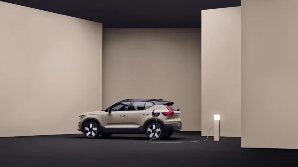 ex40-electric-gallery-5-16x9