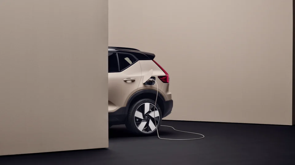 ex40-electric-gallery-7-16x9