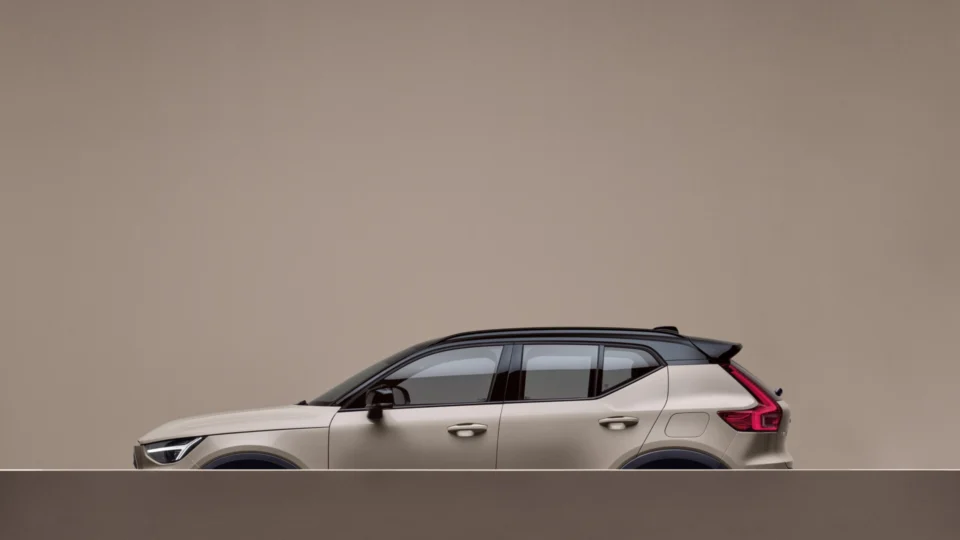 ex40-electric-gallery-9-16x9