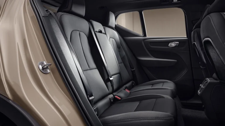 ex40-electric-interior-gallery-7-16x9